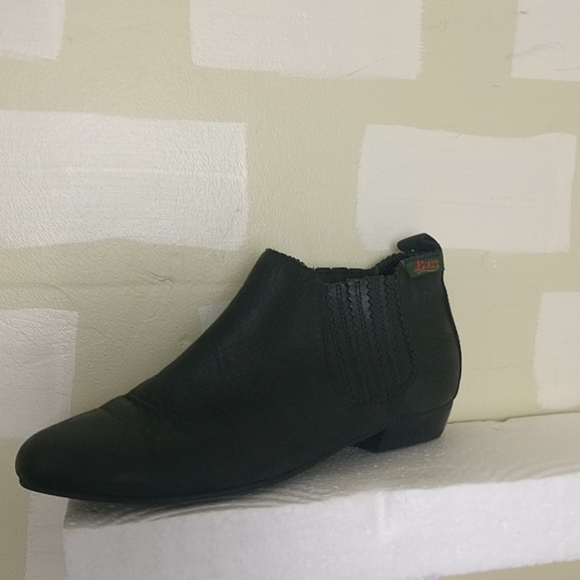Leather boot 100%Leather Pull On Soft Low Heel Chelsea Boot 6us/4uk Black - Picture 2 of 6